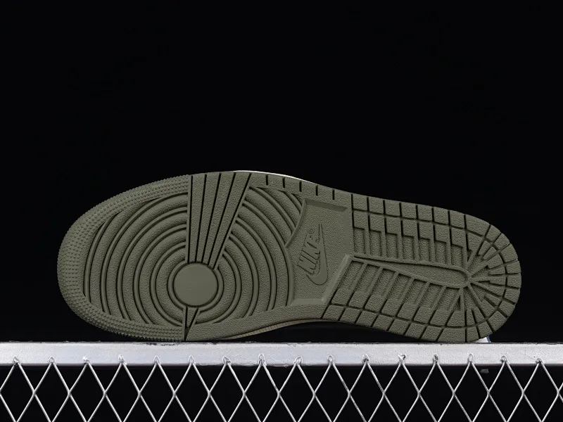 All Categories Air Jordan Jordan Series Basketball Shoes Air Jordan 1 Low Foreign Trade Version Travis Scott x Air Jordan 1 Low OG AJ1 Joe 1 Joint Undercut DZ4137-106